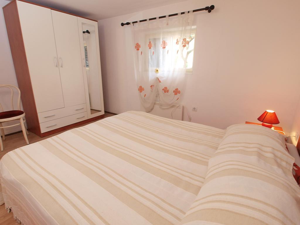 Apartments Ivanka 1056 Pula Luaran gambar
