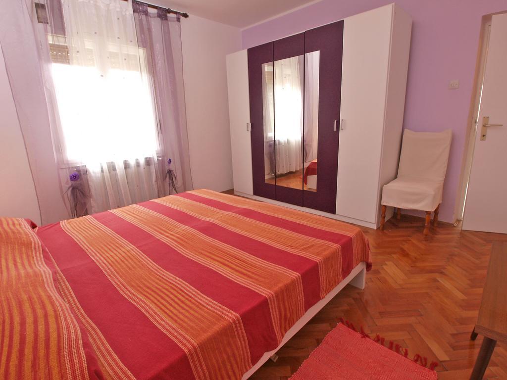 Apartments Ivanka 1056 Pula Luaran gambar