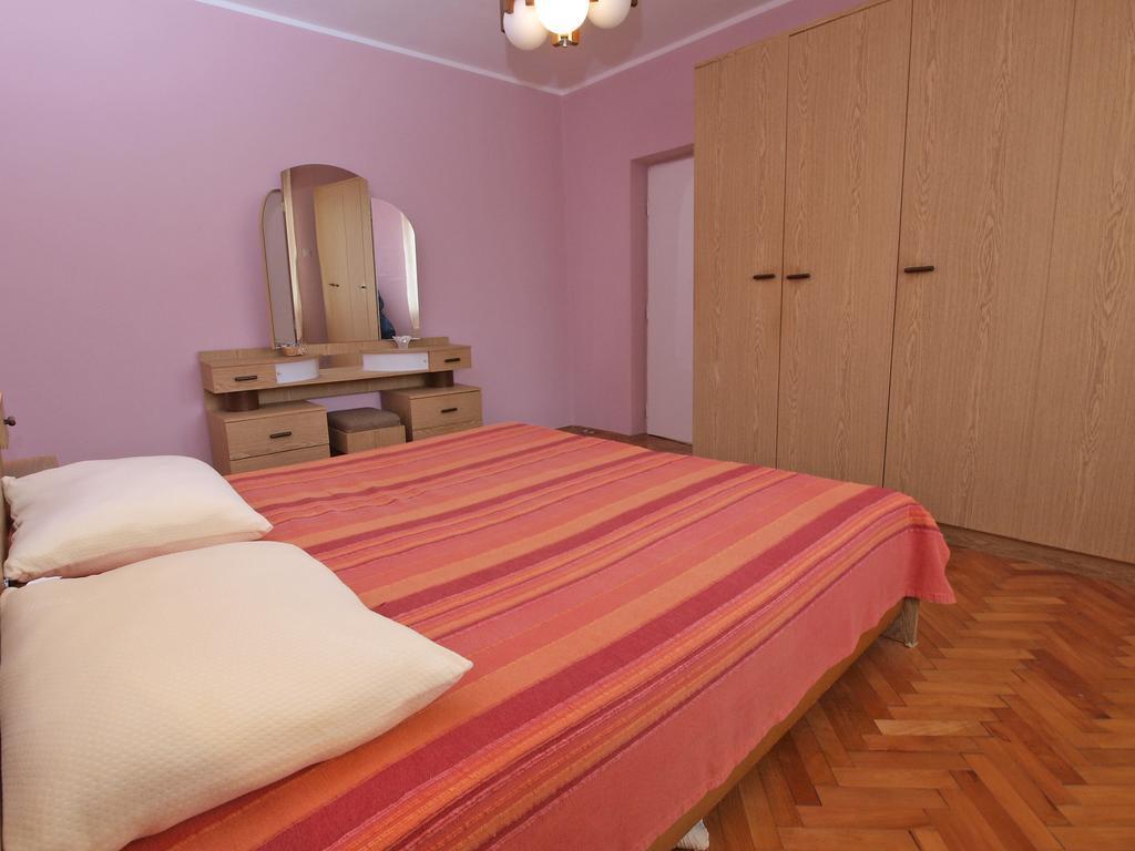 Apartments Ivanka 1056 Pula Luaran gambar