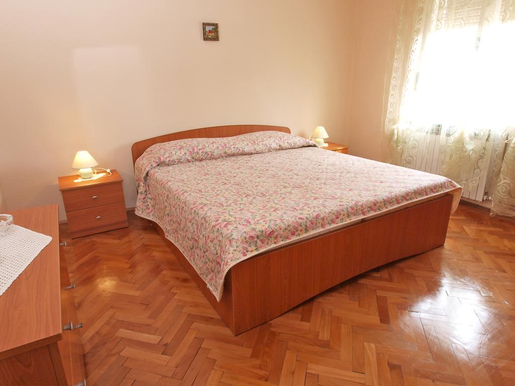 Apartments Ivanka 1056 Pula Luaran gambar